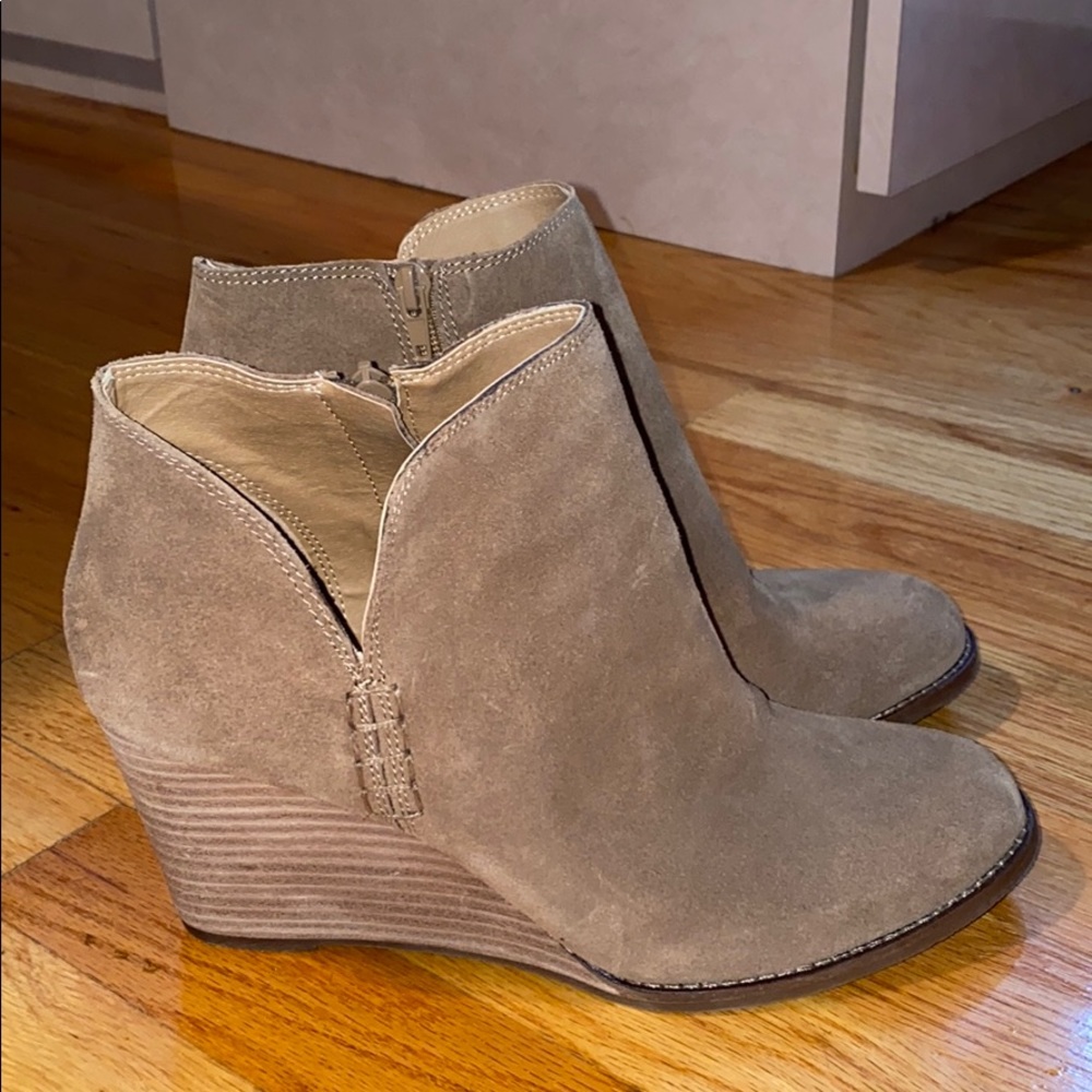 Lucky brand Yimmie wedge bootie